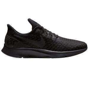 All Black Nike Zoom Pegasus 32 - size 7.5